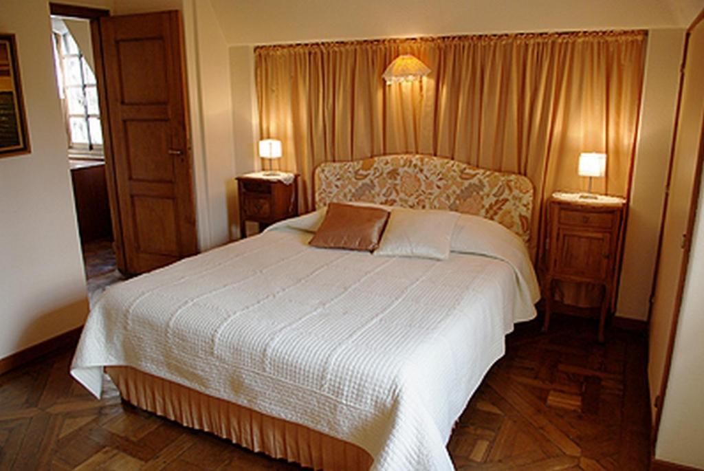 Le Logis D'Arniere Bed & Breakfast Saint Cyr-sous-Dourdan Ruang foto