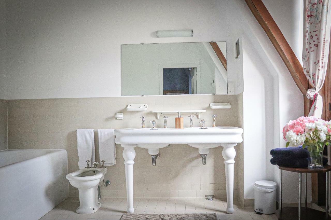Le Logis D'Arniere Bed & Breakfast Saint Cyr-sous-Dourdan Bagian luar foto